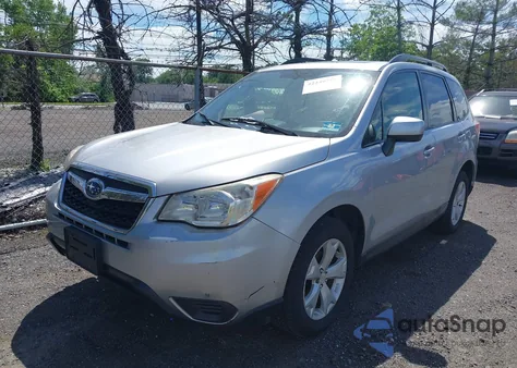 2015 Subaru Forester 2.5I Premium z USA, uszkodzony, nr VIN JF2SJADC0FH535809